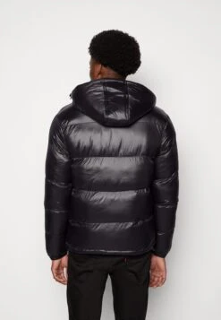 Racer Logo Puffer Jacket - Winterjas - Black -ZALANDO WINKEL e78a38b3e4de4a9ba68a9b40dfddf8cd