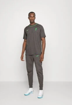 Nike Performance Liverpool Fc Tech Fleece - Fanartikel - Charcoal Heather/Poison Green -ZALANDO WINKEL ec489169db0643a18b967dfcfe6b72ca