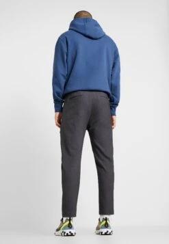 URBAN CLASSICS Comfort Cropped Pants - Broek - Darkgrey -ZALANDO WINKEL fe937e4b0a884146b1bcdca33ce9ea5d